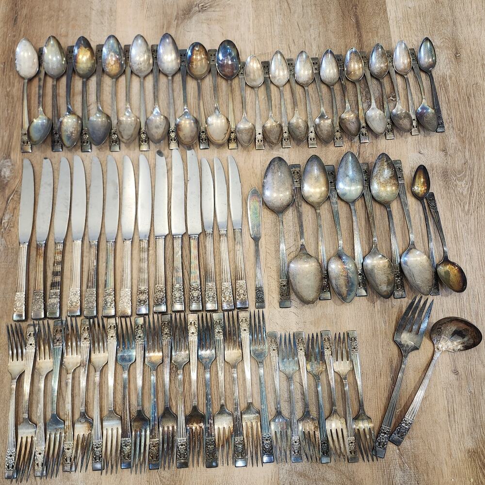 Vintage Community Coronation (Oneida) Silver Plate Flatware Set of 84 Pieces